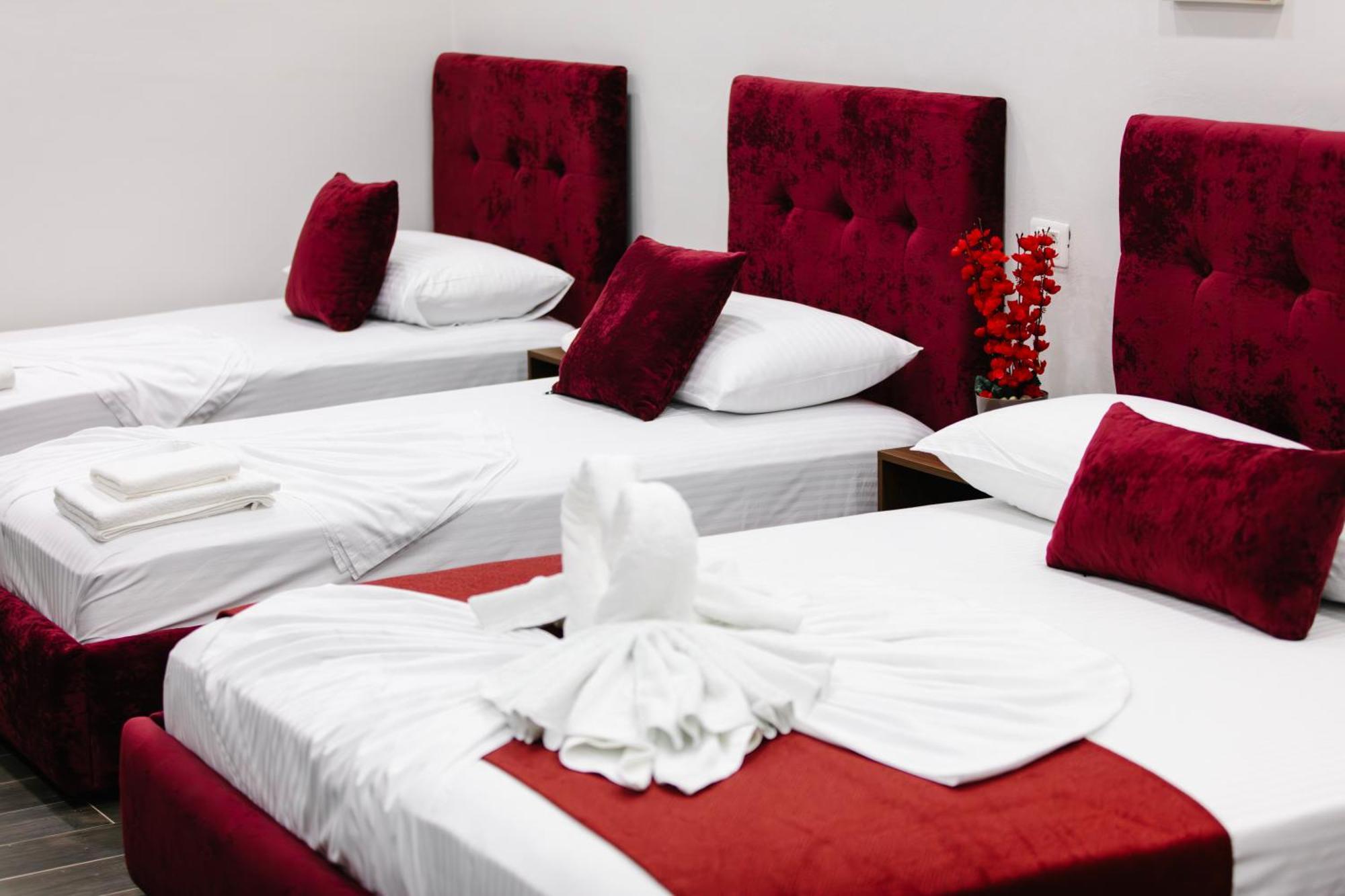 Andor Luxury Hotel & Duplex Kryemedhej ภายนอก รูปภาพ